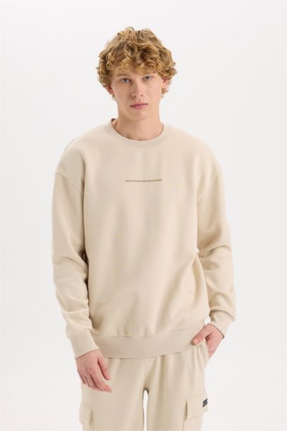 Boxy Fit Printed Long Sleeve Sweatshirt