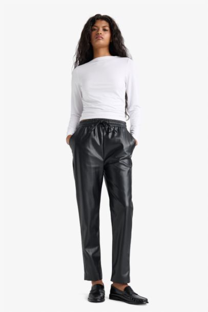 Pantalon taille haute avec poches Coupe jogger fit