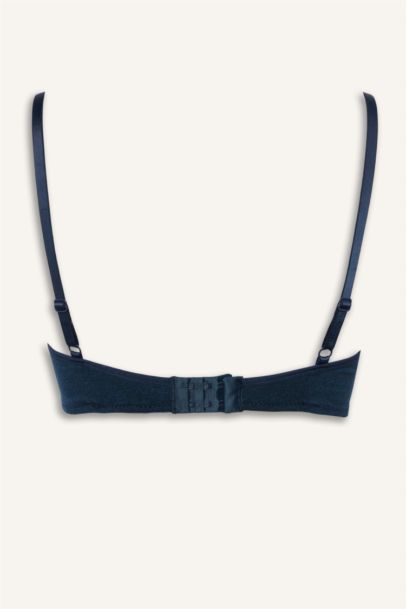 برا مبطن بالدانتيل مبطن