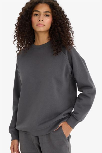 Oversize Fit Basic Sweatshirt