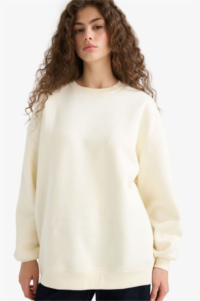 Oversize Fit Long Sleeve Sweatshirt