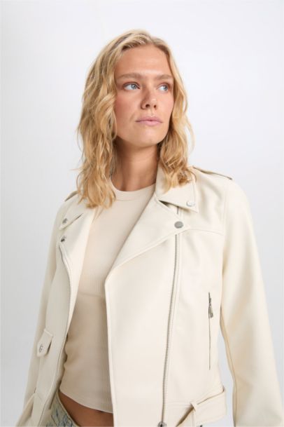 Su Geçirmez Crop Biker Ceket Suni Deri Kruvaze Yaka Fermuarlı Cepli Kemerli Mevsimlik