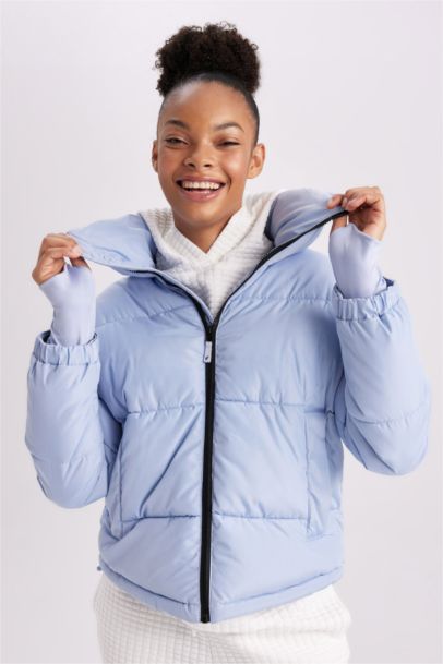 قمصلة نفخ قصة عادية طارد للماء من DeFactoFit