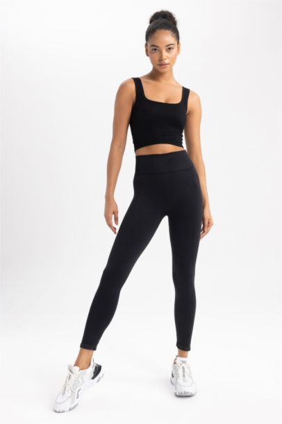 DeFactoFit Crew Neck Seamless Sports Bra