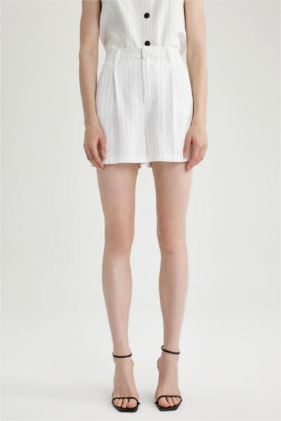 شورت وايد ليج بخصر عالي