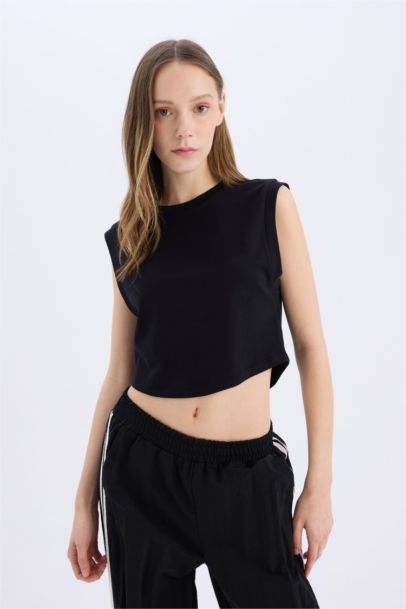 Loose Fit Sleeveless T-Shirt