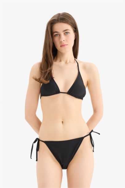 Fall in Love Regular Fit Bikini Top