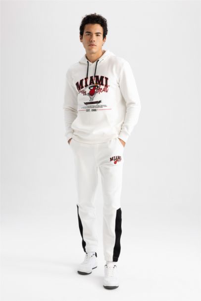 Standard Fit  Jogger