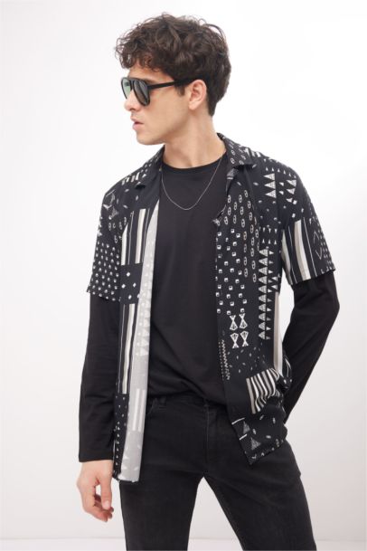 Regular Fit Resort Collar Printed Viscose Short Sleeve Shirt