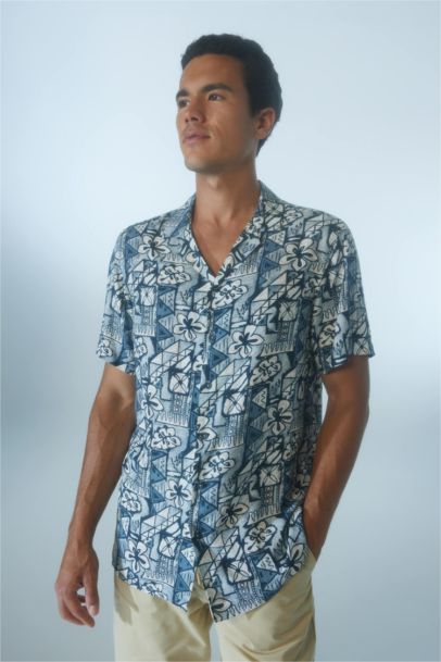 Regular Fit Apache Neck Viscose Printed Short Sleeve Shirt