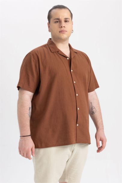 Modern Fit Cropped Collar Short Sleeve Shirt