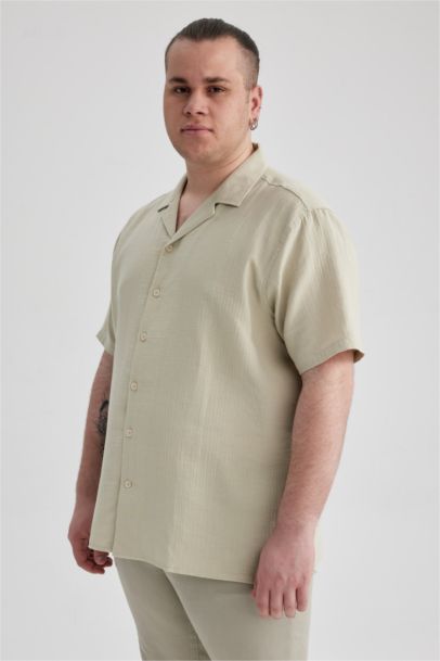 Regular Fit High Collar Short Sleeve Shirt