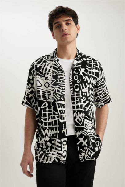 Relax Fit Snap Collar Patterned Short Sleeve Shirt