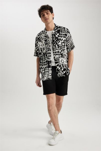 Relax Fit Snap Collar Patterned Short Sleeve Shirt
