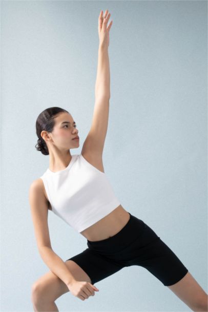 Slim Fit Ribbed Sports Crop Top