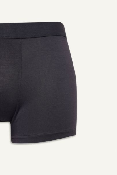 بوكسر بريميوم قصة عادية