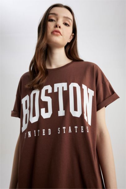 تي شيرت مطبوع اوفر سايز  بياقة مستديرة