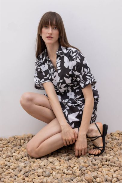 Mini Robe à manches courtes et col chemise en coton à motif