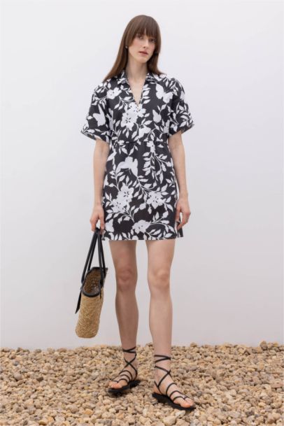 Mini Robe à manches courtes et col chemise en coton à motif