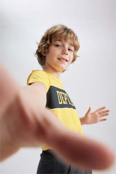 Boy Regular Fit Crew Neck Printed Short Sleeve T-Shirt