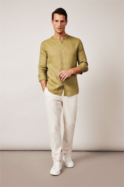 Рубашка приталенного кроя с круглым вырезом из 100% льна