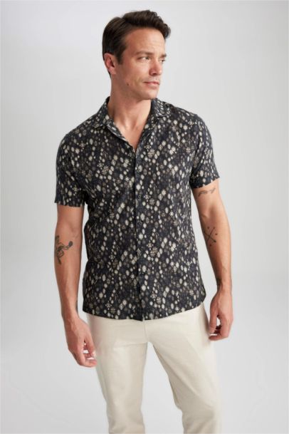 Modern Fit Resort Neck Printed Short Sleeve Shirt