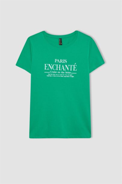 تي شيرت بياقة مستديرة وقصة عادية