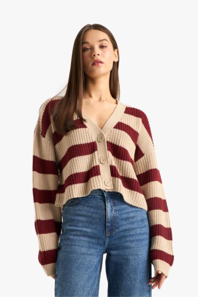 Cardigan en tricot rayé à col V et boutons Coupe régulière
