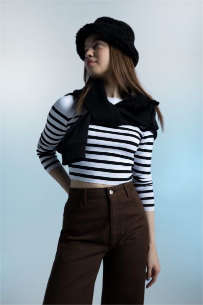 Slim Fit Crew Neck Striped Crop Pullover