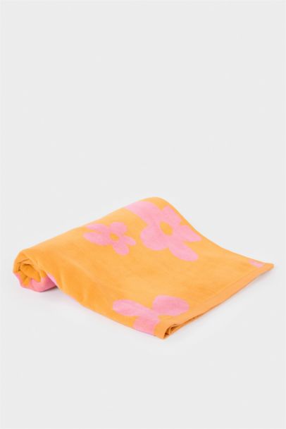 Woman Floral Patterned Cotton Beach Towel