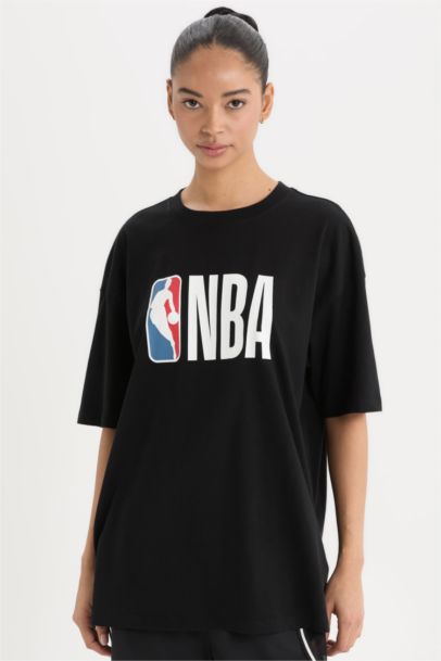 Boxy Fit футболка с коротким рукавом и круглым вырезом с логотипом NBA от DeFactoFit