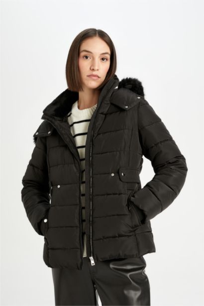 قمصلة نفخ قصة عادية بغطاء للرأس مقاوم للماء