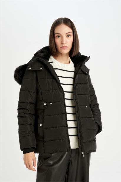 قمصلة نفخ قصة عادية بغطاء للرأس مقاوم للماء