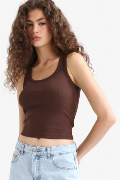 Slim Fit Camisole U Collar Tank Top
