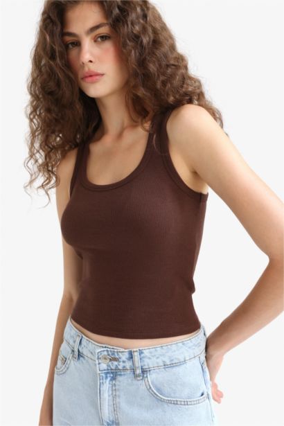 Slim Fit Camisole U Collar Tank Top