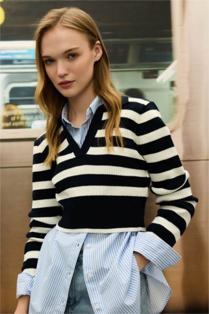 Slim Fit Dar Kesim Polo Yaka Çizgili Triko Kazak