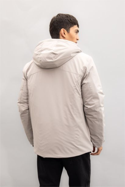 Su İtici Regular Fit Kapüşonlu Fermuarlı Cepli Mont