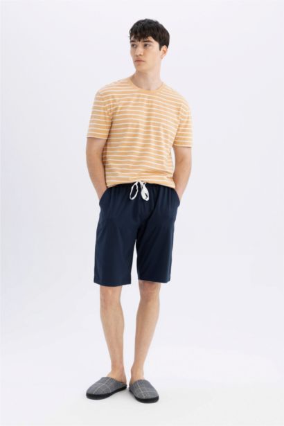 سيت بيجاما مخطط قصة عادية نص كم - قطعتين