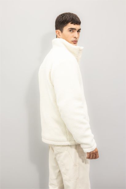 Slim Fit Dar Kesim Dik Yaka Fermuarlı Cepli Pelüş Mont