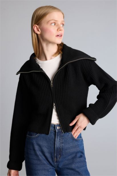 Oversize Zippered Black Cardigan