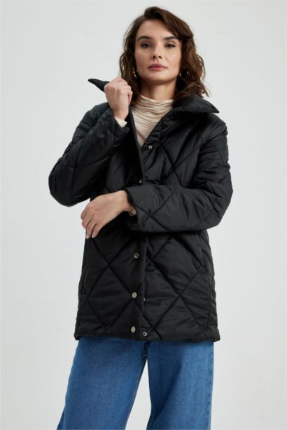 Куртка стандартного крою для жінок