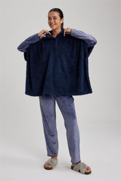 Oversize High Collar Fringed Robe