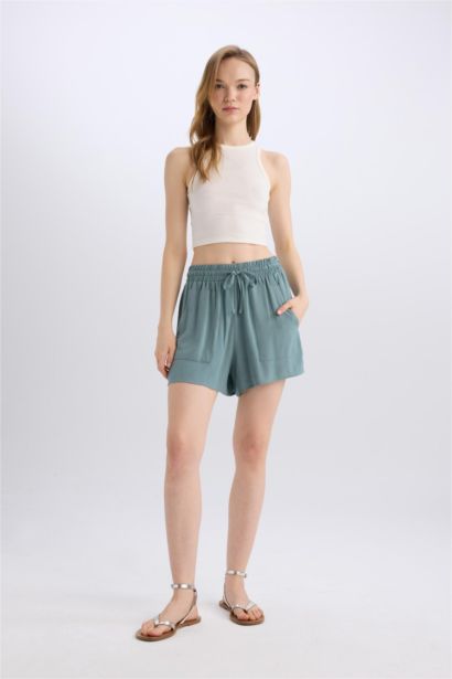 Regular Fit Regular Waist Straight Leg Crinkle Shorts