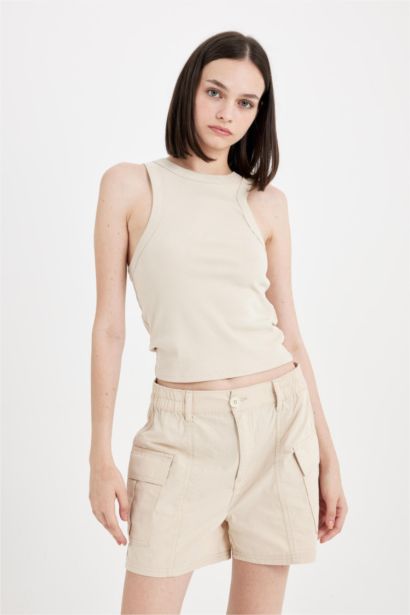 شورت بقصة عادية بخصر عادي