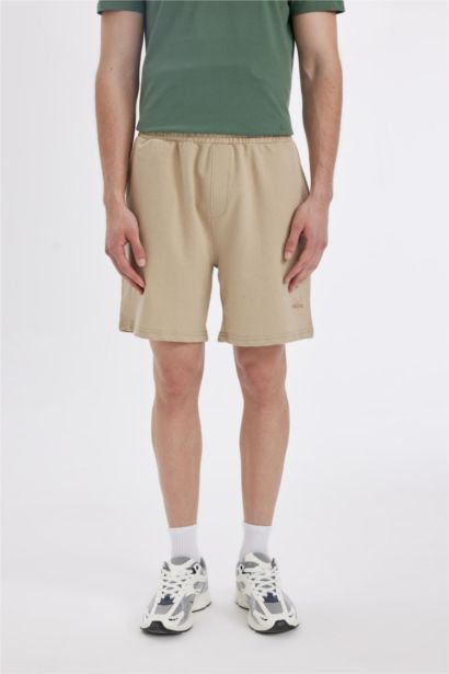 Short Slim Jambe Étroite