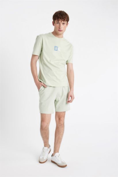 Slim Fit Super Skinny Hem Shorts