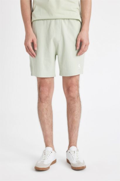 Slim Fit Super Skinny Hem Shorts