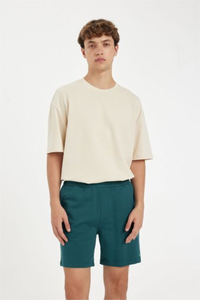 Slim Fit Super Skinny Hem Shorts