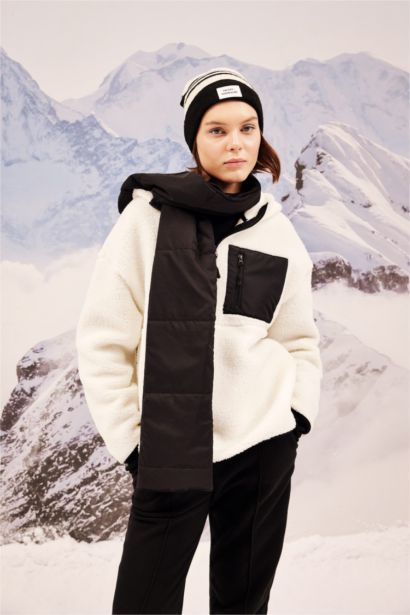 стандарт пішім бас киімді Свитер