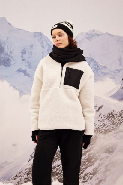 стандарт пішім бас киімді Свитер